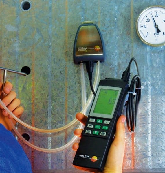 Máy đo chênh áp khí thải ống khói Testo 521-1